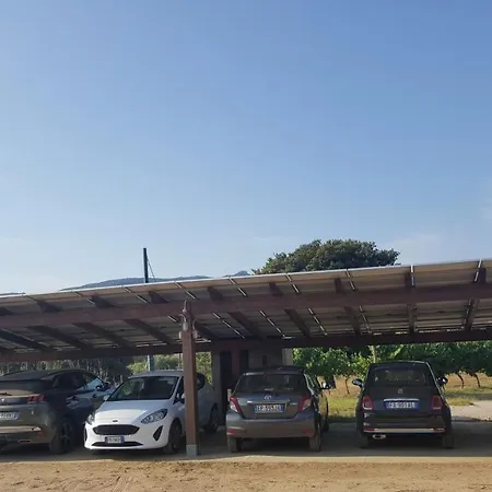 阿吉瑞图瑞斯莫德索莱农家乐 蒙蒂