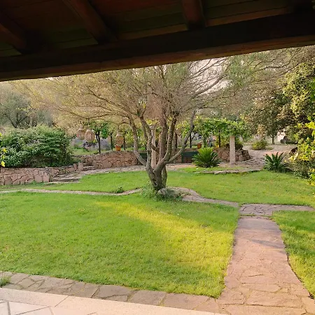 阿吉瑞图瑞斯莫德索莱农家乐