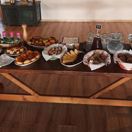 阿吉瑞图瑞斯莫德索莱农家乐 蒙蒂